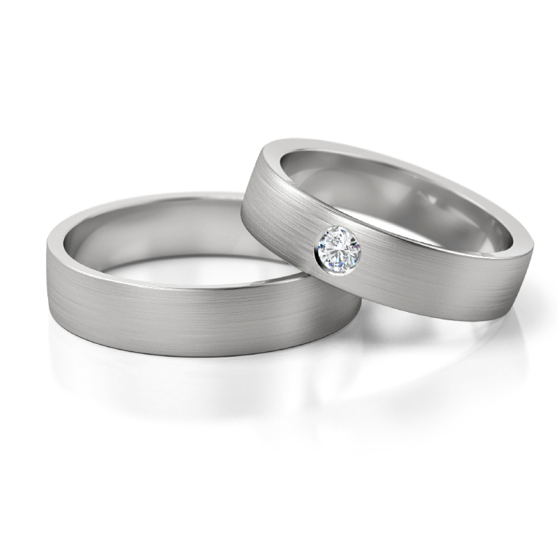 Luxusní set snubních prstenů s diamantem