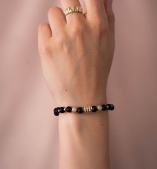 Šňůrkový náramek se zlatem a korálky 3,52g