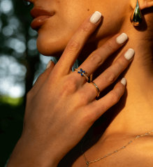 Zlatý prsten Květina s kameny 1,55g