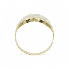 Zlatý prsten s bílým zlatem a gravírováním 2,32g
