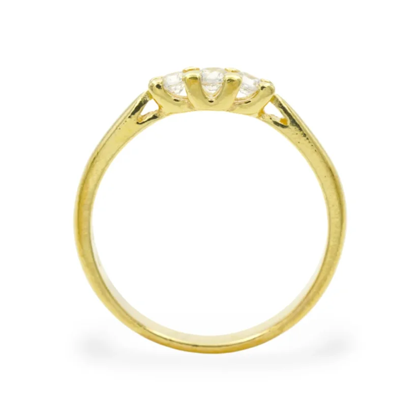 Zásnubní stříbrný prsten se třemi zirkony