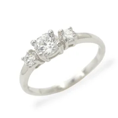 Stříbrný zásnubní prsten se třemi zirkony