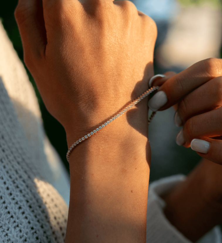 Luxusní tenisový náramek se zirkony 19cm 3,36g