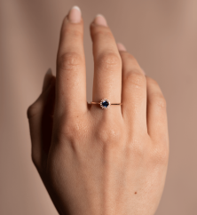 Zlatý prsten s Topazem 1,13g