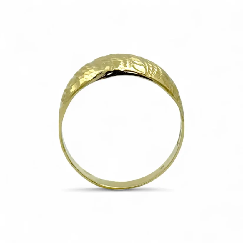 Elegantní zlatý prsten s gravírováním v.58 2,07g