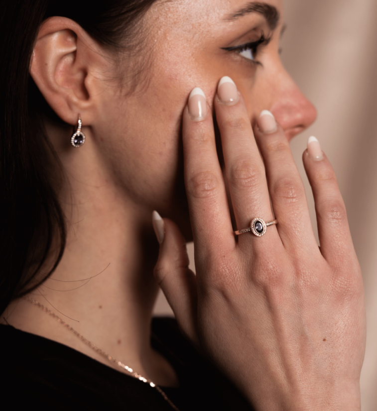 Zlatý prsten s Ametystem a zirkony - Velikost: 51