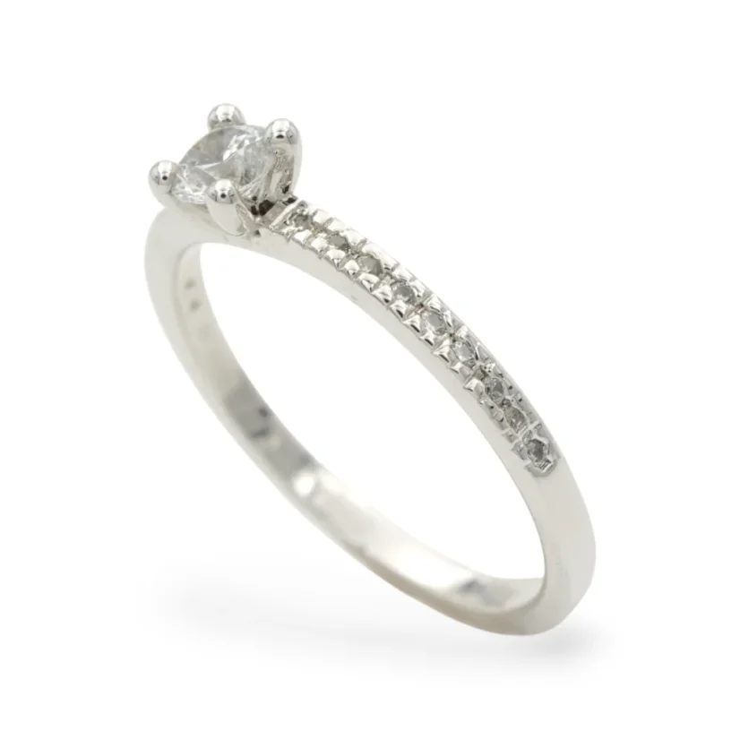 Stříbrný zásnubní prsten se zirkony - Velikost: 53