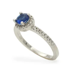 Stříbrný prsten se zirkony Saphire
