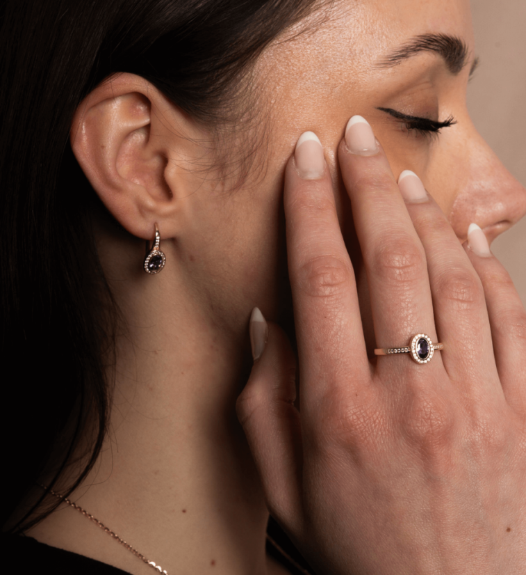 Zlaté náušnice s ametystem 3,06g