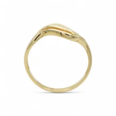Elegantní zlatý prsten s vlnkou