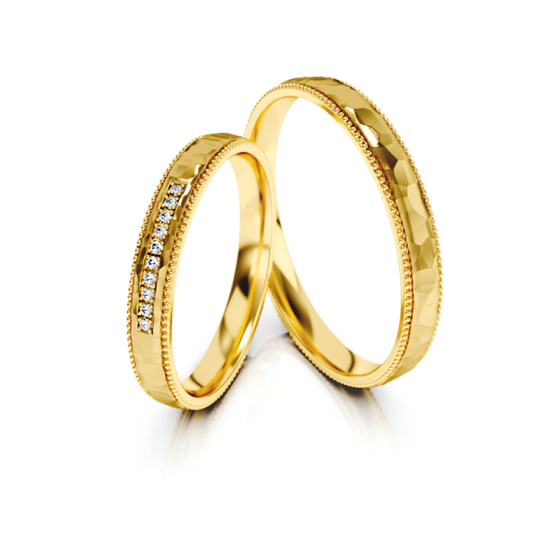 Zlatý snubní set prstenů s diamanty