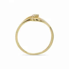 Zlatý prsten s čirými zirkony