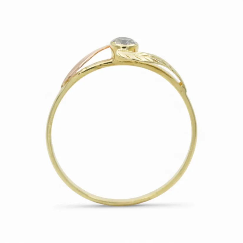 Vintage prsten z kombinovaného zlata se zirkonem 0,97g