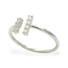 Minimalistický stříbrný otevřený prsten s čirými zirkony