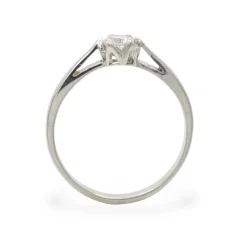 Jemný zásnubní stříbrný prsten se zirkonem