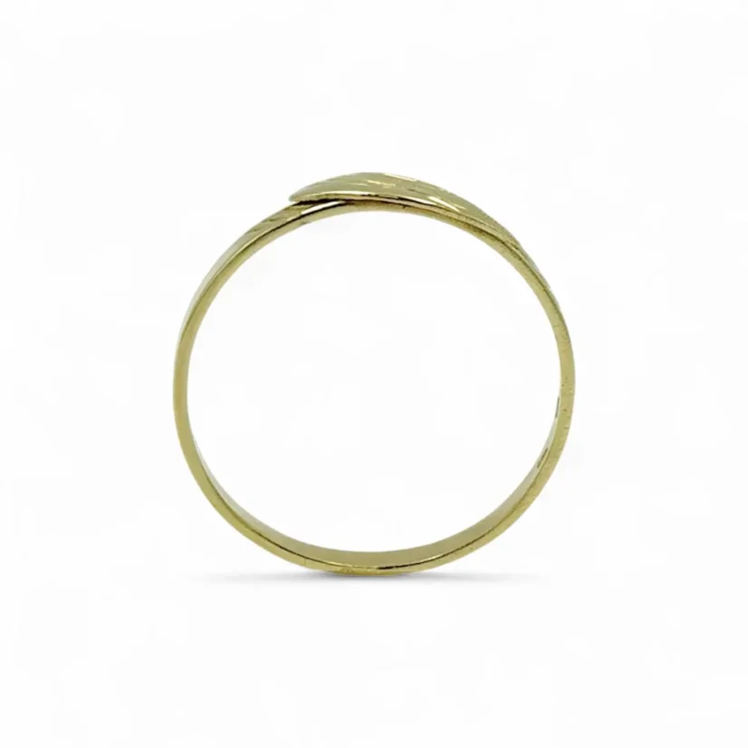 Minimalistický celozlatý prsten s rytinou v.58 1,38g