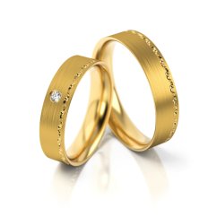 Zlatý set snubních prstenů s diamanty a jemným zdobením